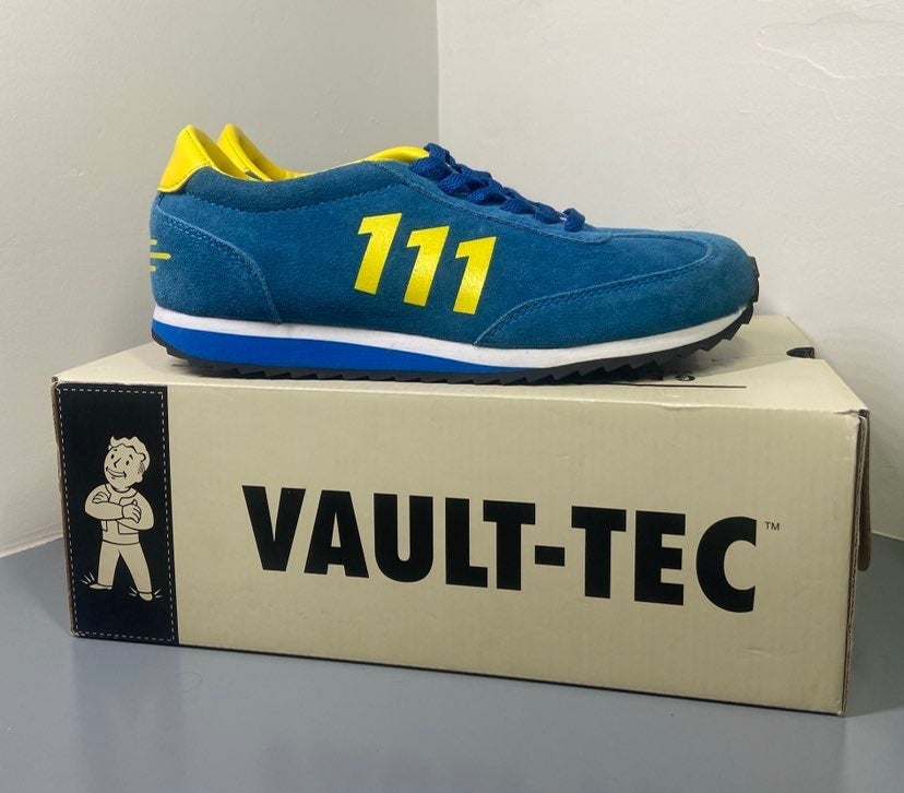Detail Fallout Vault 101 Shoes Nomer 43