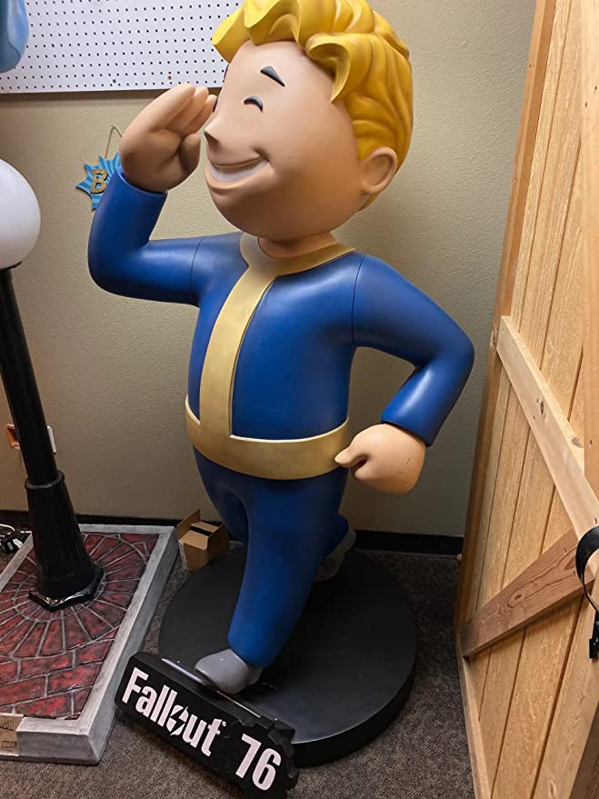 Detail Fallout Vault Boy Statue Nomer 13