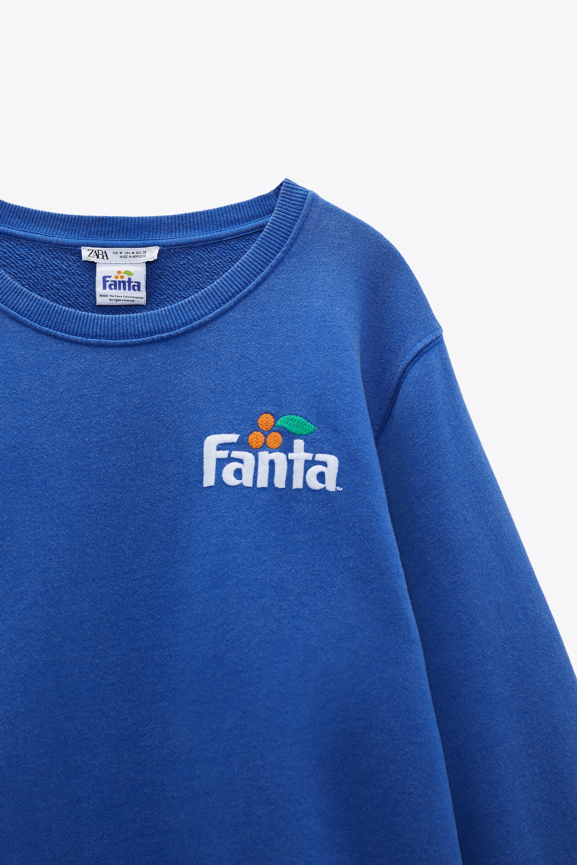 Detail Fanta Sweater Nomer 34