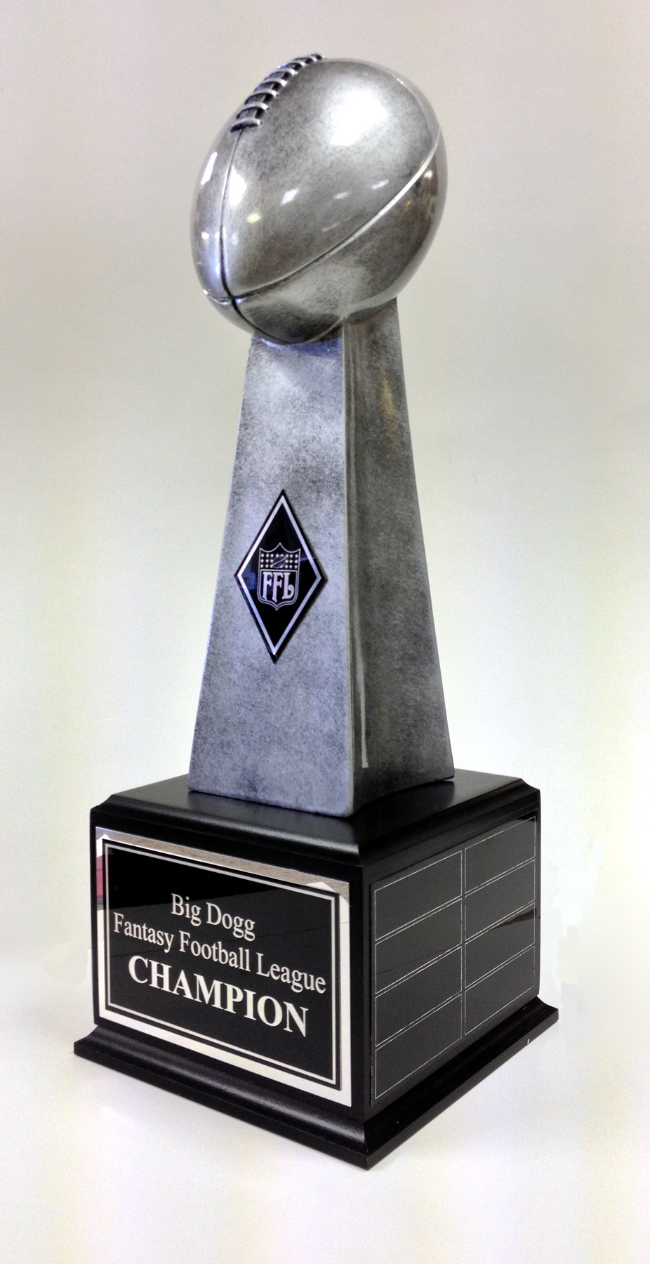 Detail Fantasy Football Trophy With Name Plates Nomer 38
