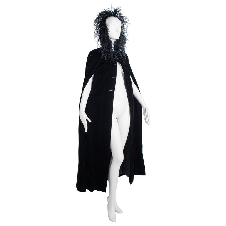 Detail Feather Cloak Nomer 14