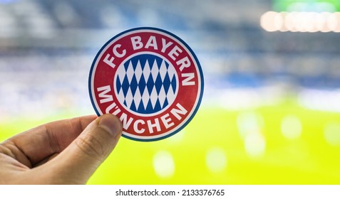 Detail Fc Bayern Logo Nomer 32