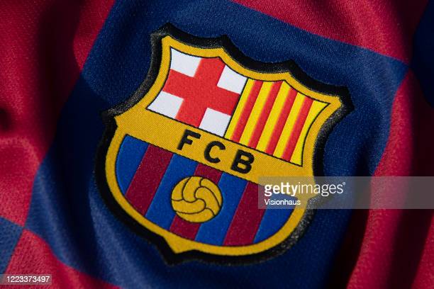 Detail Fcb Badge Nomer 40