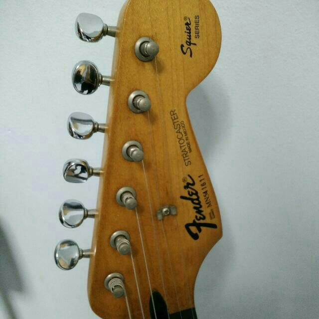 Detail Fender Squier Series Nomer 25