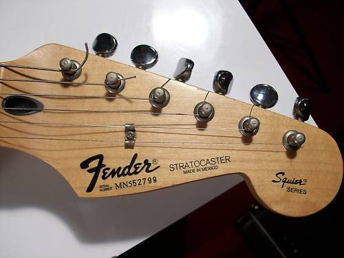 Detail Fender Squier Series Nomer 3