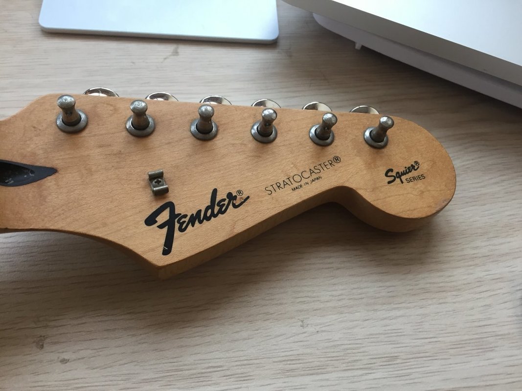 Detail Fender Squier Series Nomer 27