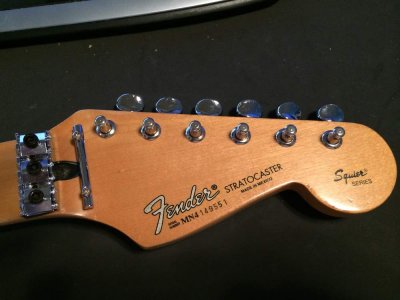 Detail Fender Squier Series Nomer 31