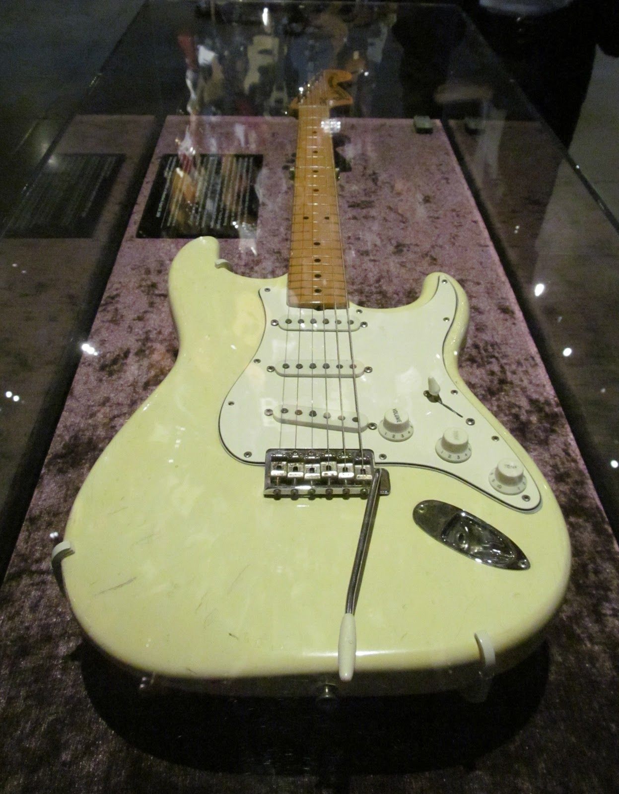 Detail Fender Stratocaster Jimi Hendrix Nomer 21
