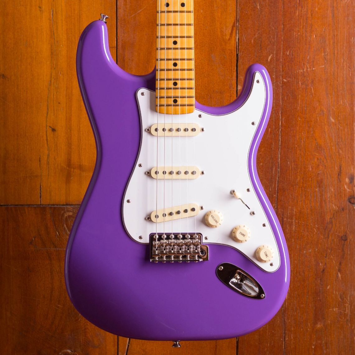 Detail Fender Stratocaster Jimi Hendrix Nomer 24