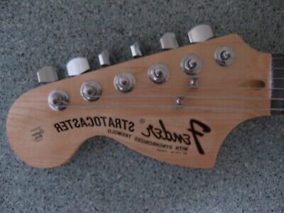 Detail Fender Stratocaster Jimi Hendrix Nomer 39