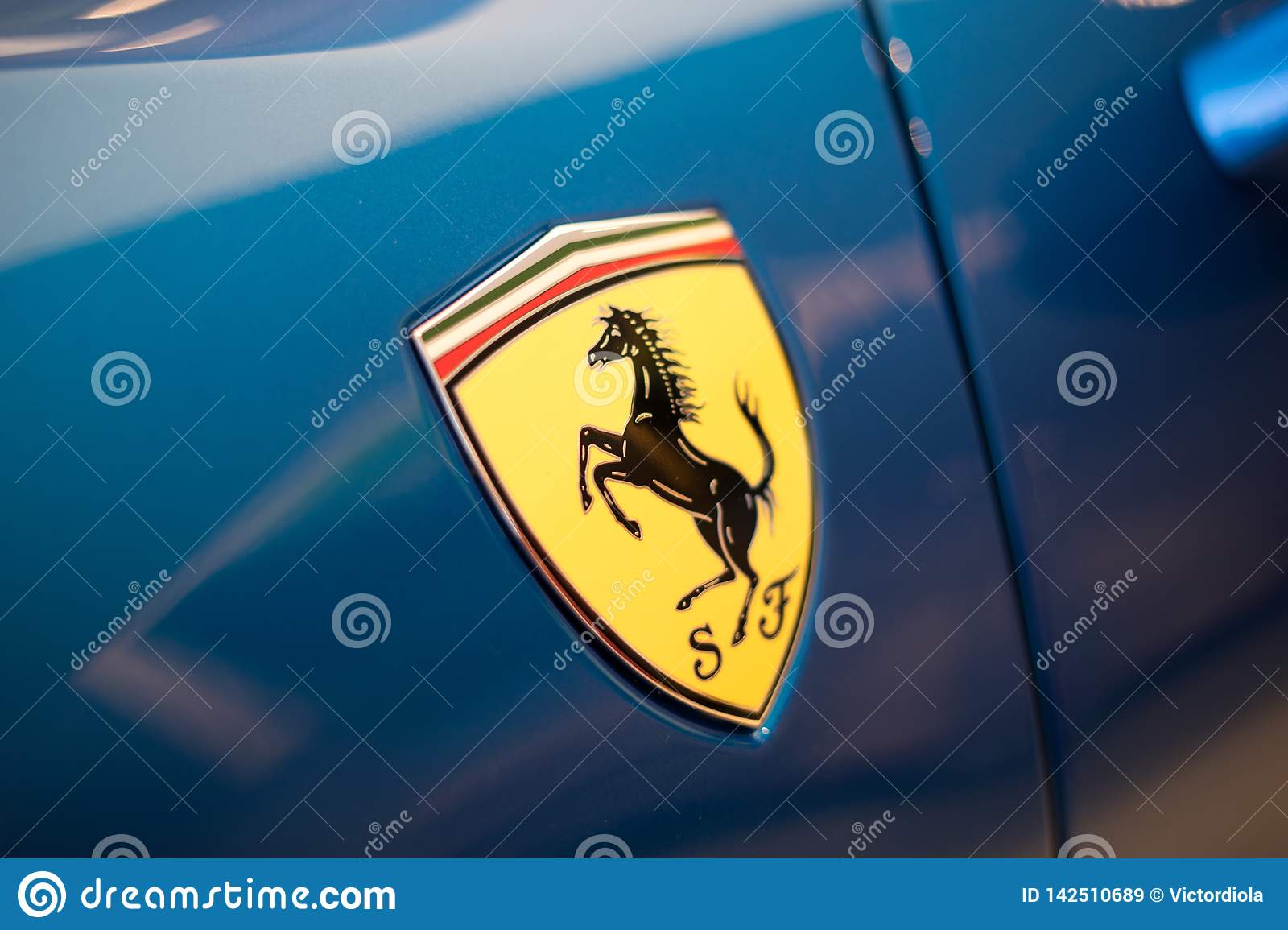 Detail Ferrari Car Logo Nomer 41