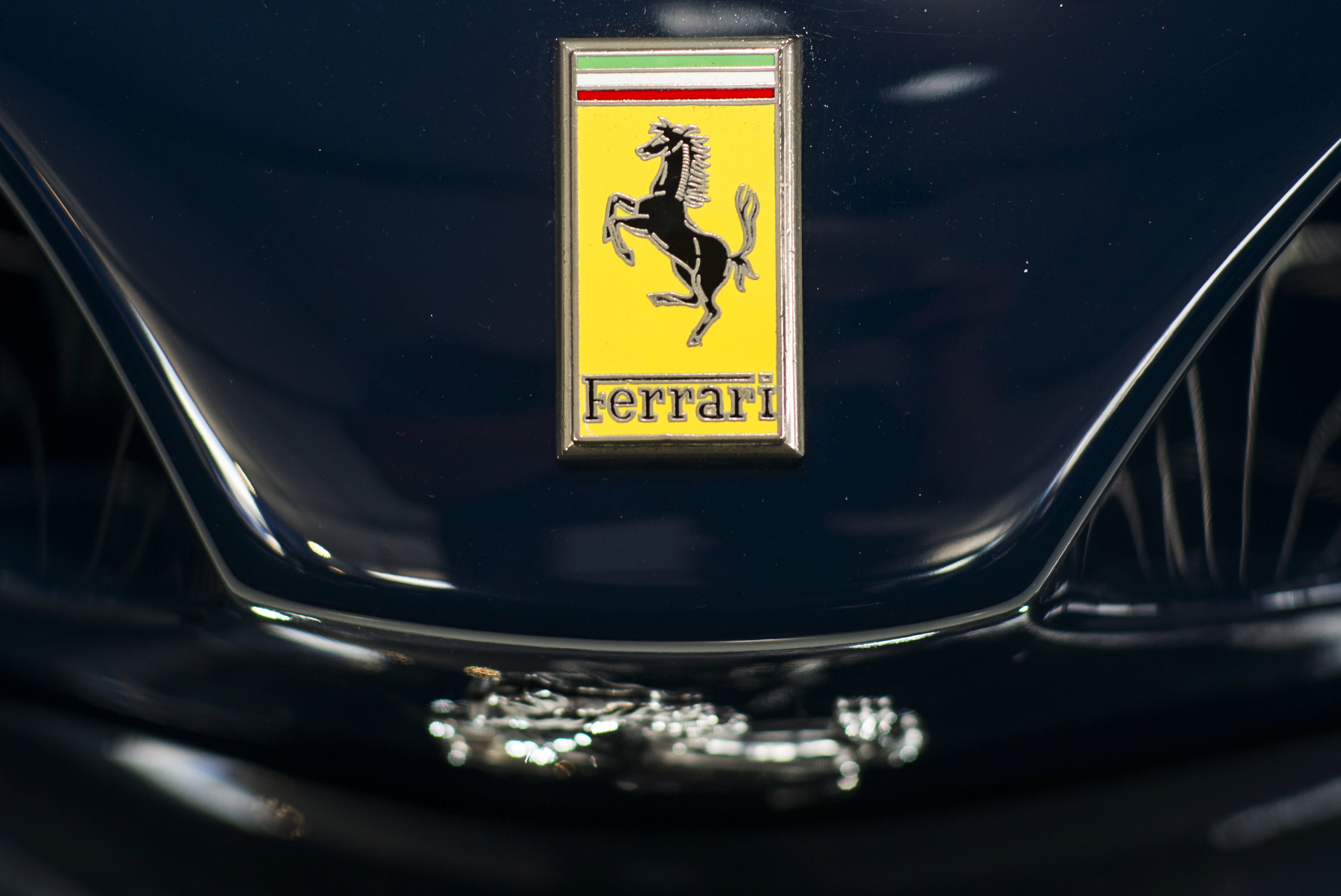 Detail Ferrari Car Logo Nomer 49