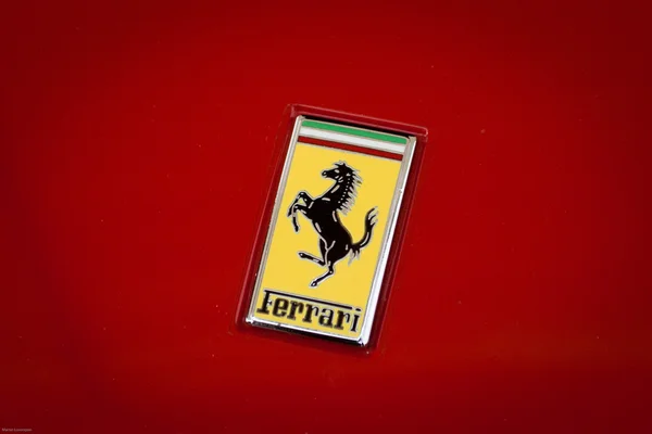 Detail Ferrari Symbol Image Nomer 25