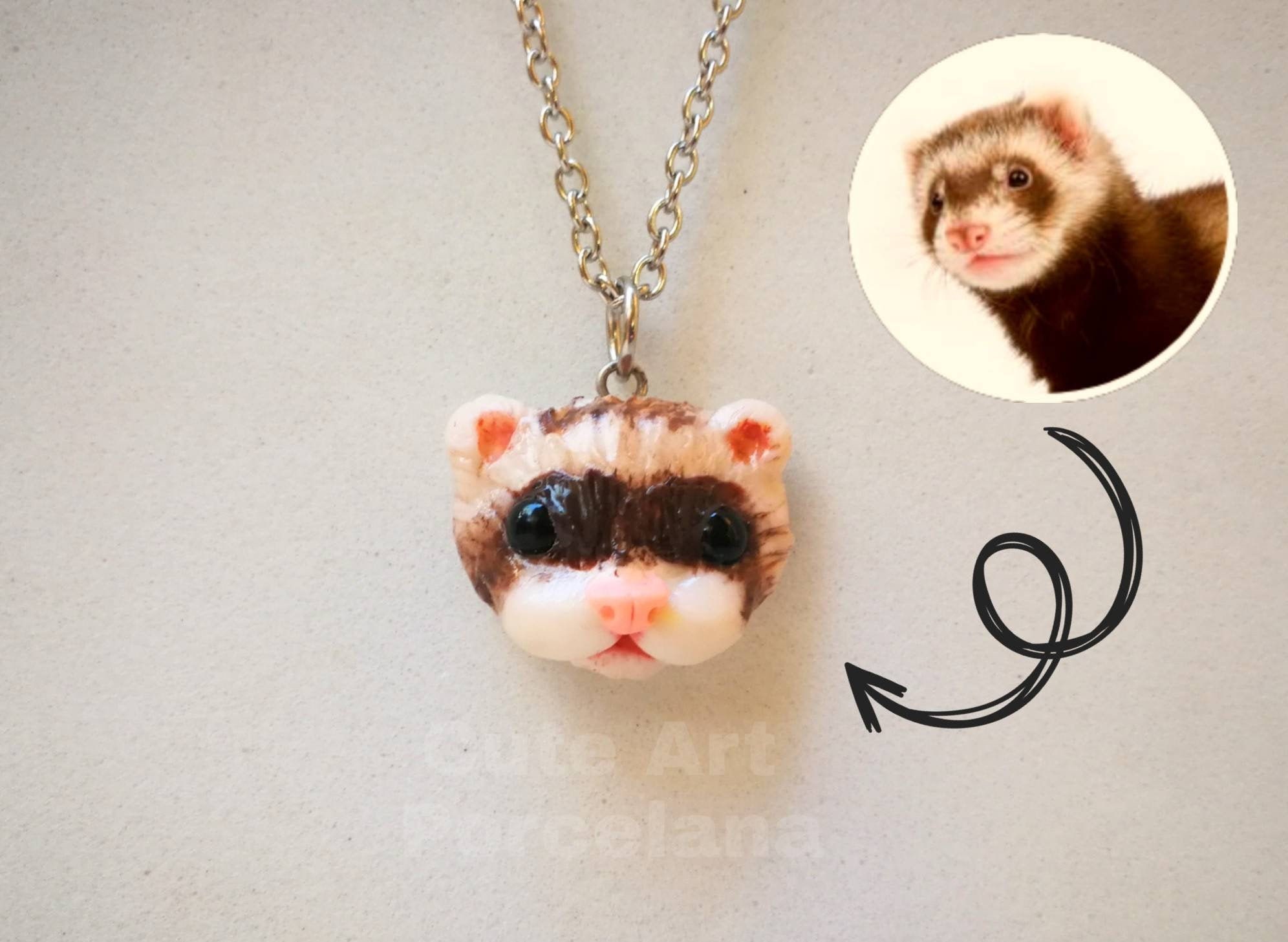 Detail Ferret Necklace Nomer 25