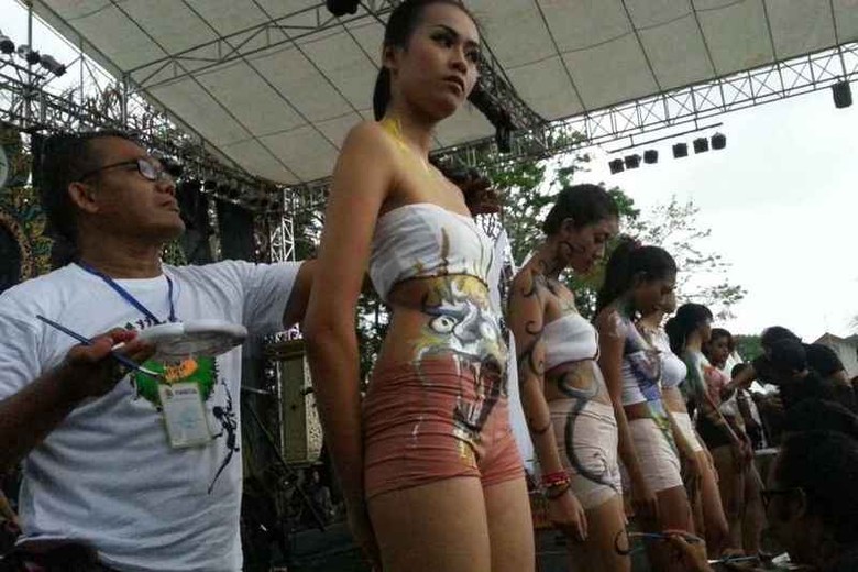 Detail Festival Body Painting Indonesia Nomer 4