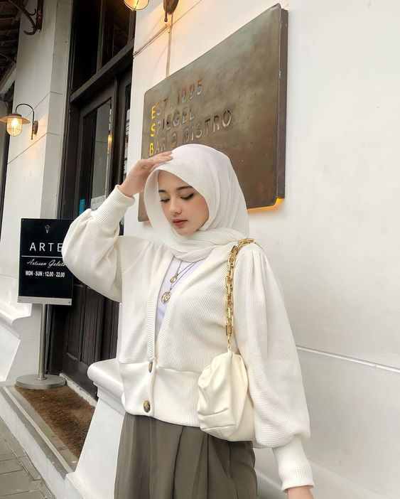 Detail Fhoto Wanita Berhijab Nomer 23