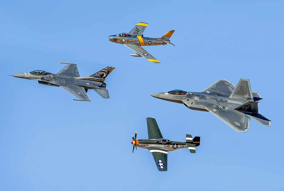 Detail Fighter Plane Image Nomer 16