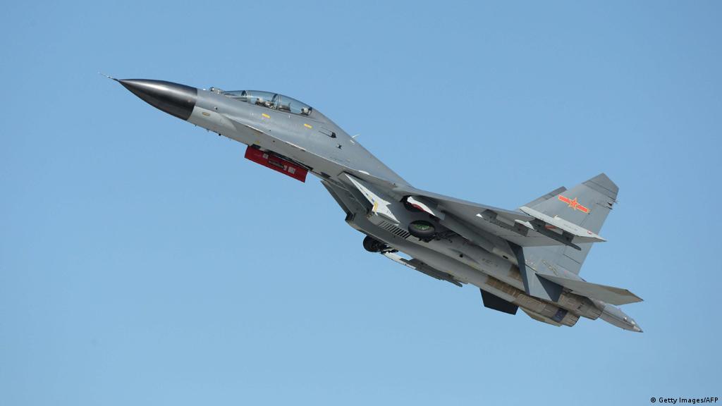 Detail Fighter Plane Image Nomer 29