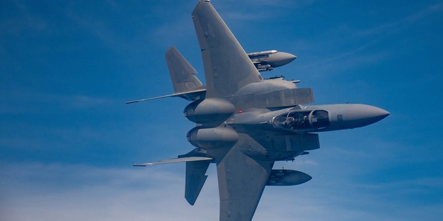 Detail Fighter Plane Image Nomer 7