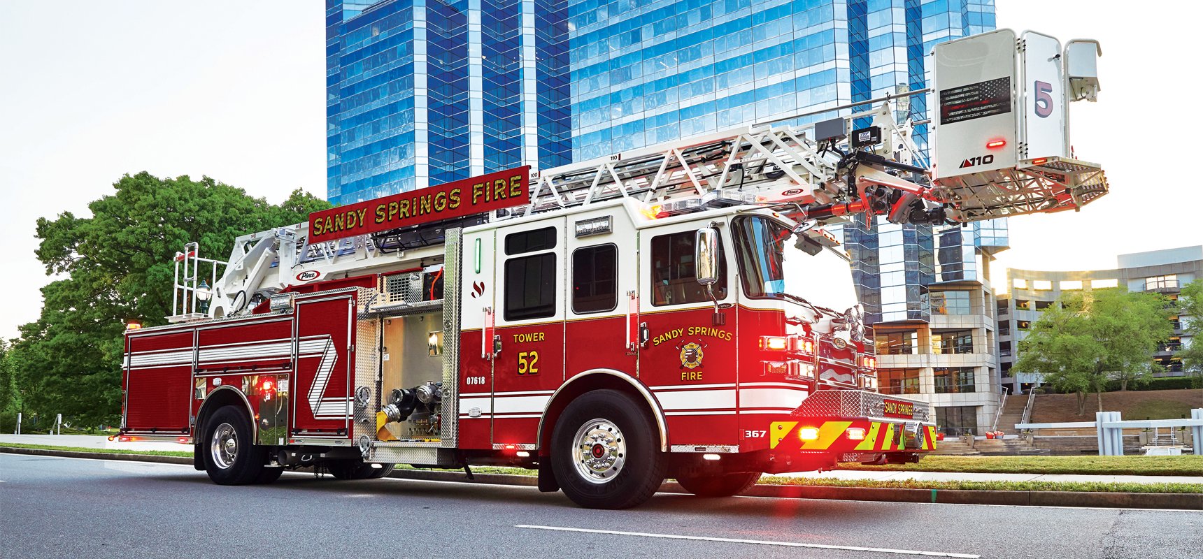 Detail Fire Engine Image Nomer 10