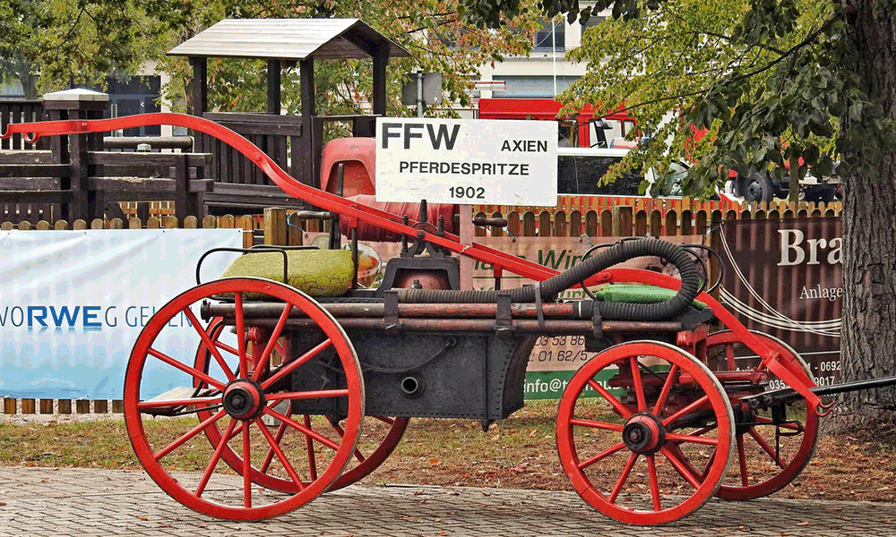 Detail Fire Engine Image Nomer 42