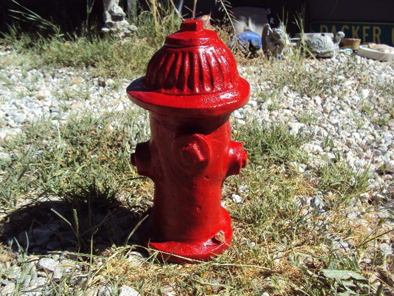 Detail Fire Hydrant Statue For Dogs Nomer 18