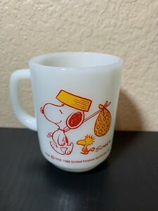 Detail Fire King Snoopy Mug Nomer 2