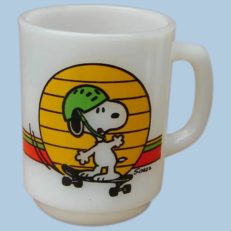 Download Fire King Snoopy Mug Nomer 19