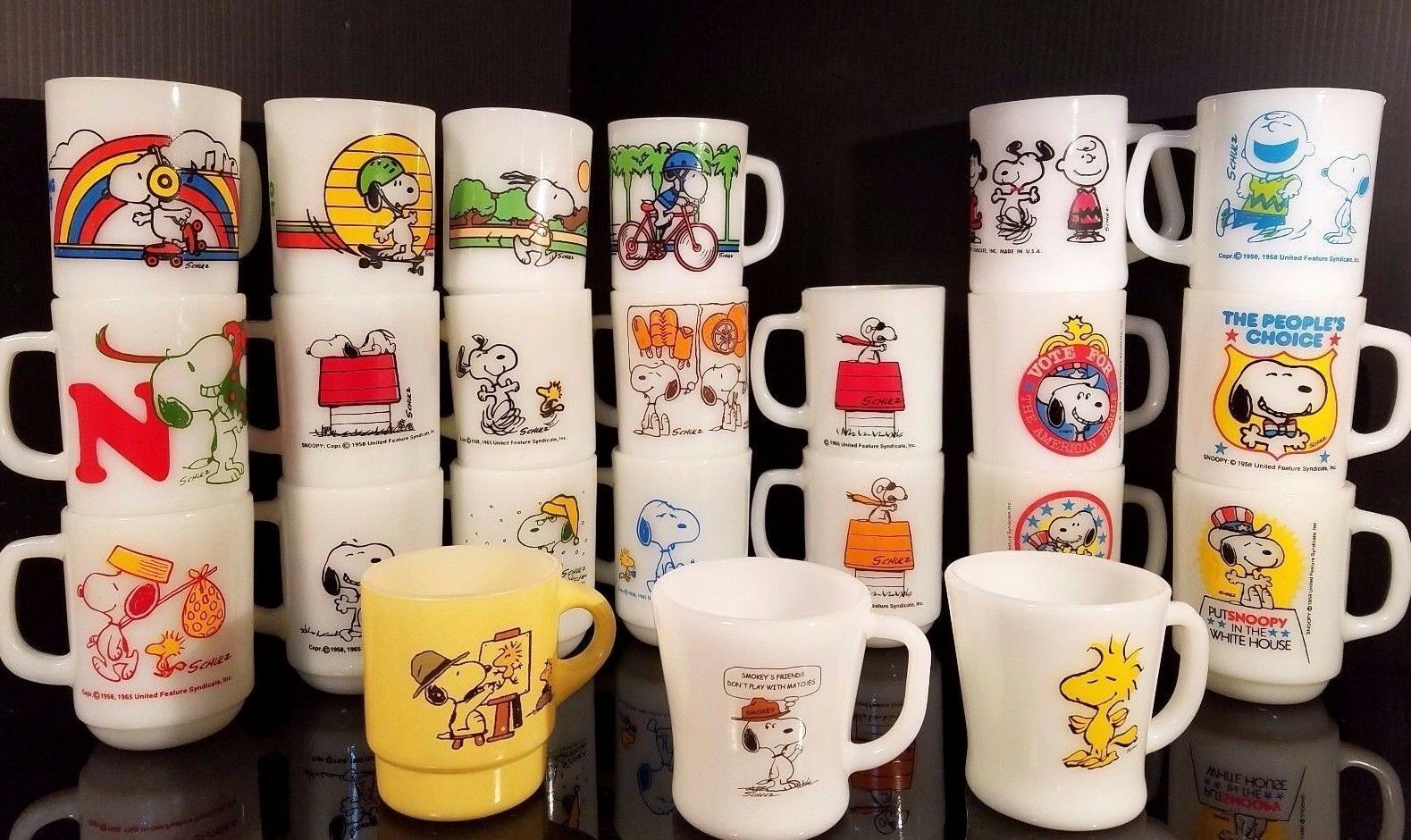 Download Fire King Snoopy Mug Nomer 4