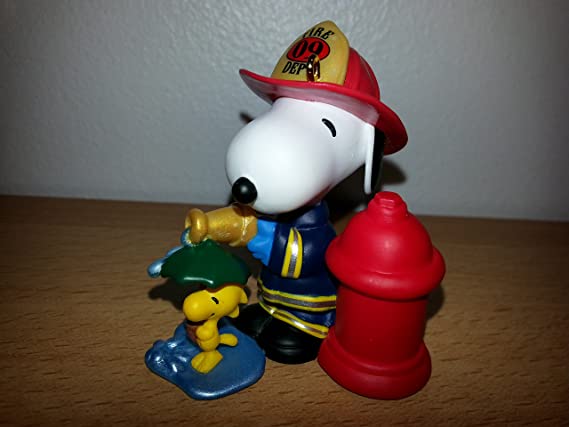 Detail Firefighter Snoopy Nomer 17