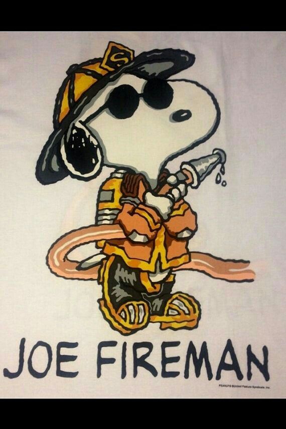 Detail Firefighter Snoopy Nomer 6