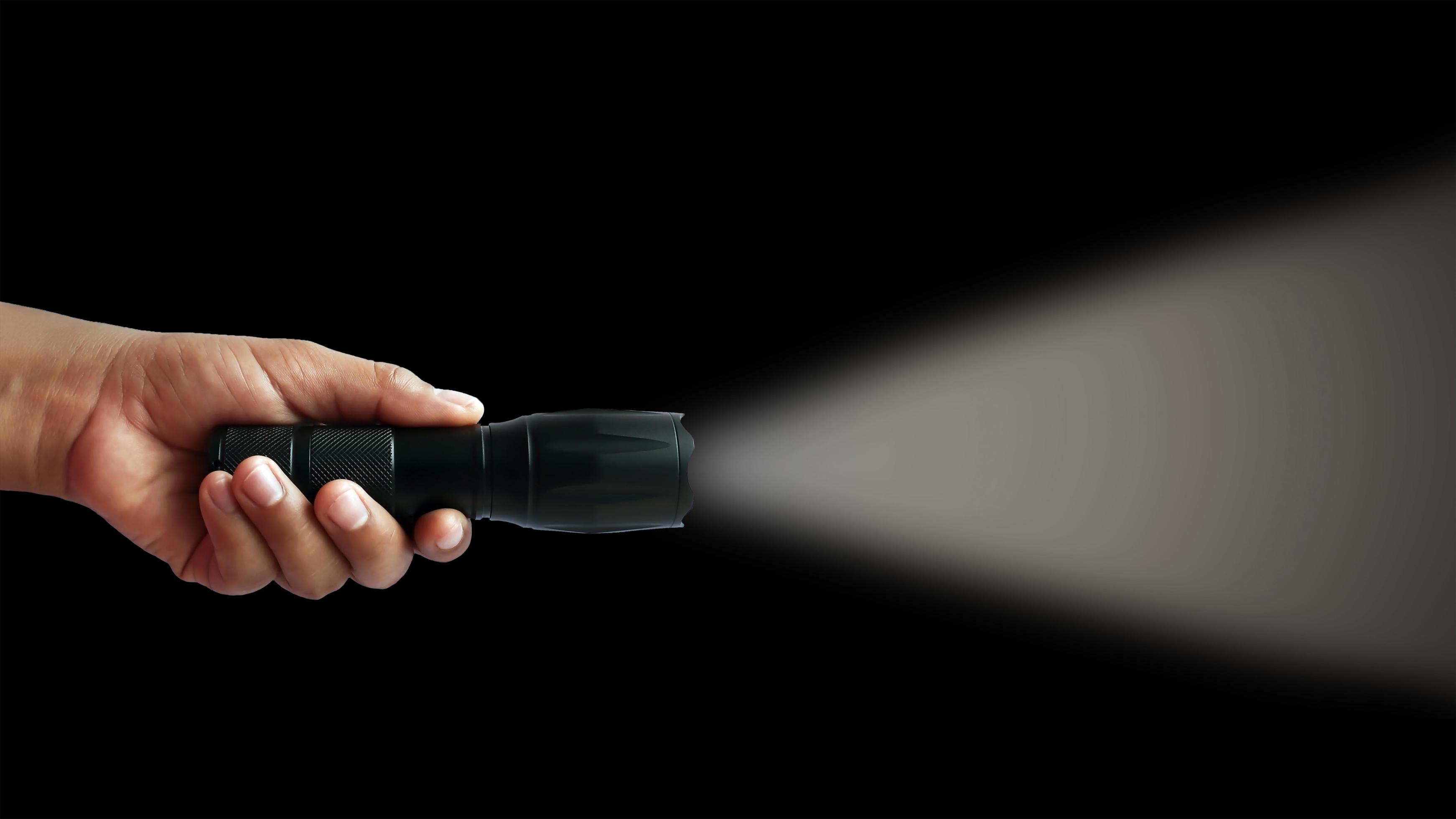 Detail Flashlight Background Nomer 56