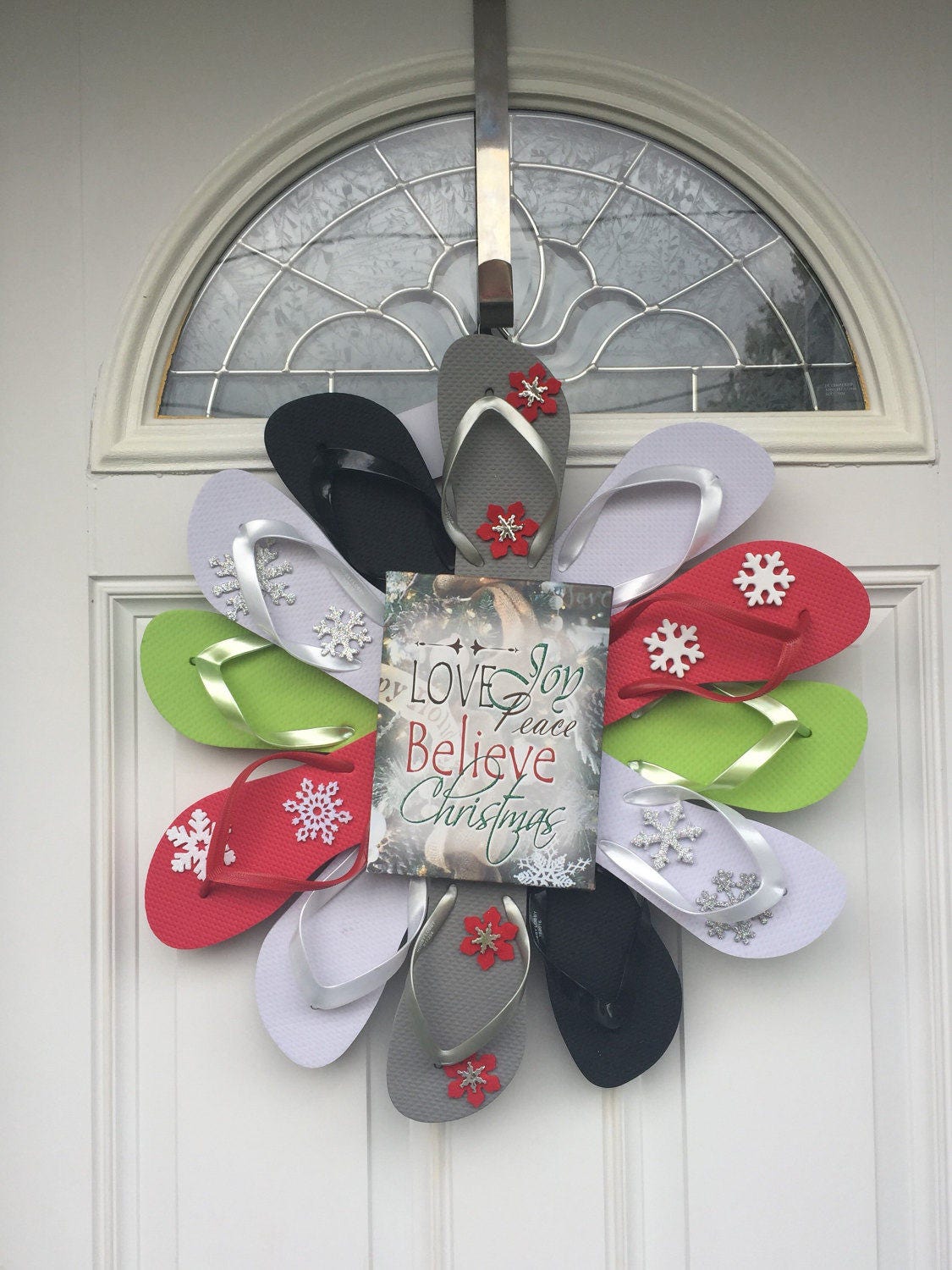 Detail Flip Flop Christmas Wreath Nomer 15