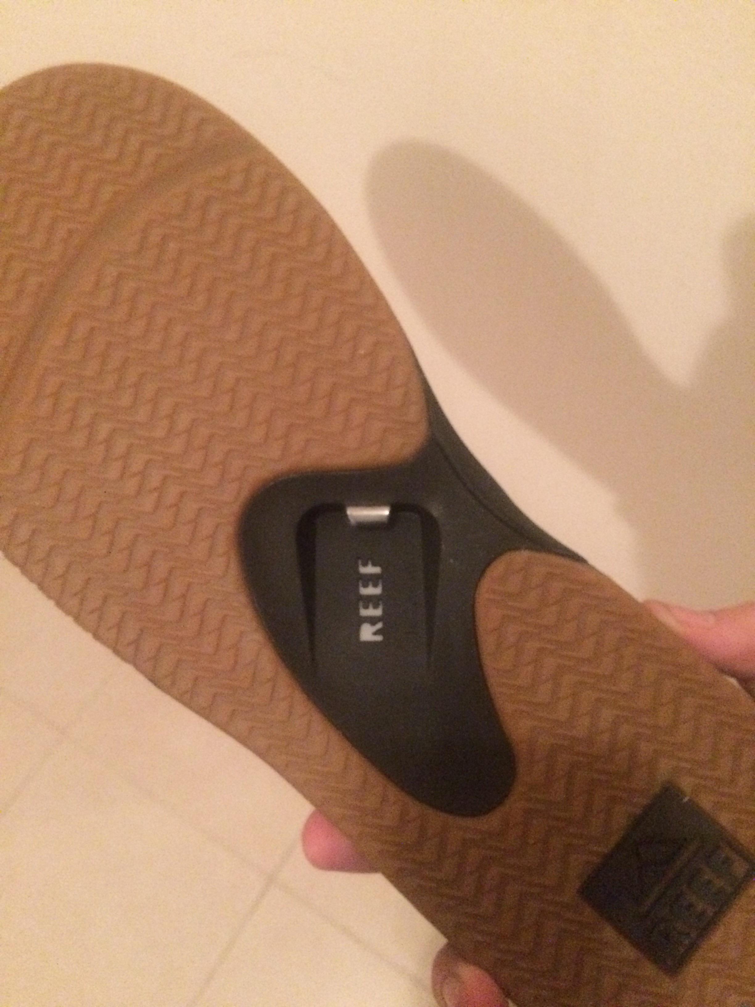 Detail Flip Flops With Bottle Opener Nomer 7