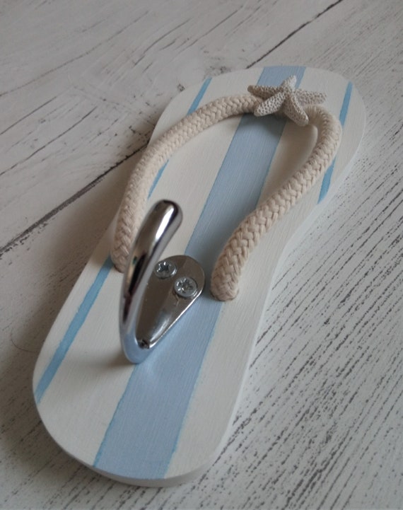Detail Flip Flops With Fish Hook Logo Nomer 29