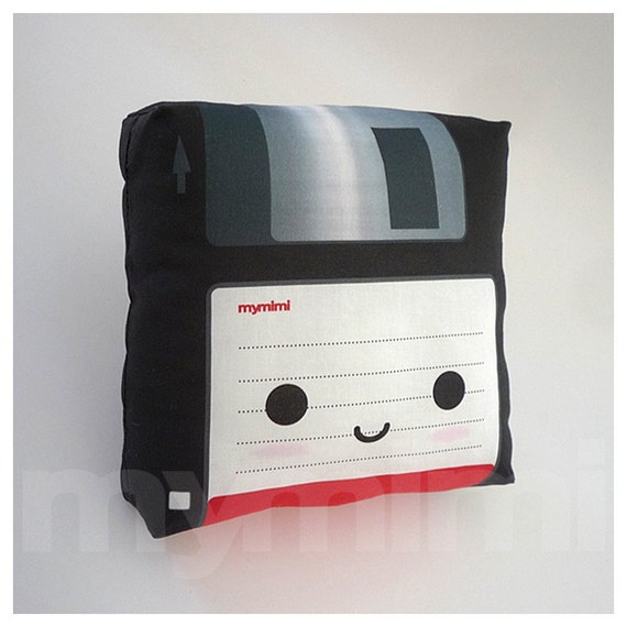 Detail Floppy Disk Pillow Nomer 21