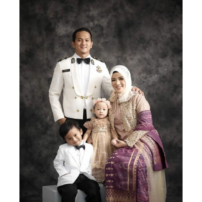 Detail Baground Foto Studio Keluarga Nomer 26