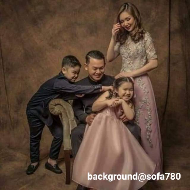 Detail Baground Foto Studio Keluarga Nomer 54