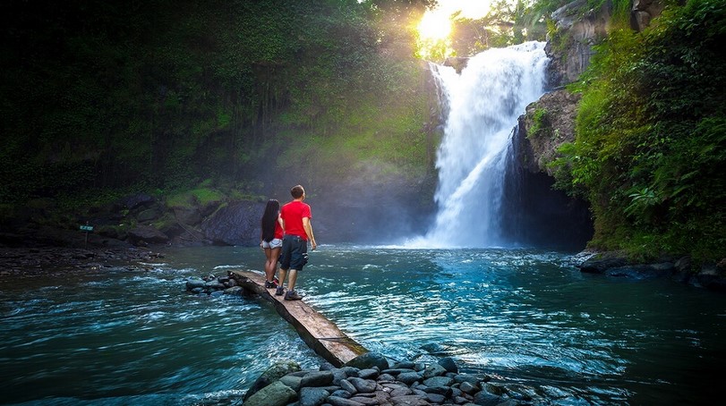 Detail Baground Pemandangan Air Terjun Nomer 19