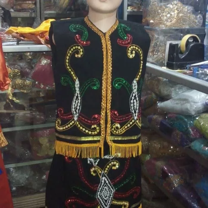 Detail Baju Adat Karnaval Dewasa Nomer 53