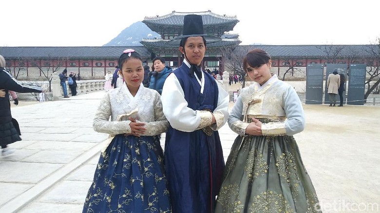 Detail Baju Adat Korea Selatan Wanita Nomer 26