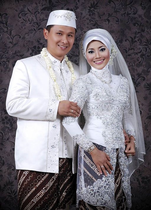 Detail Baju Akad Nikah Muslimah Simple Nomer 17