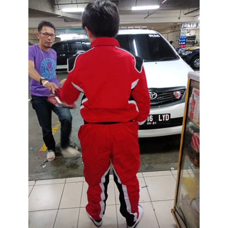 Detail Baju Balap Mobil Nomer 21