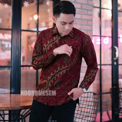 Detail Baju Batik Pria Warna Merah Marun Nomer 10