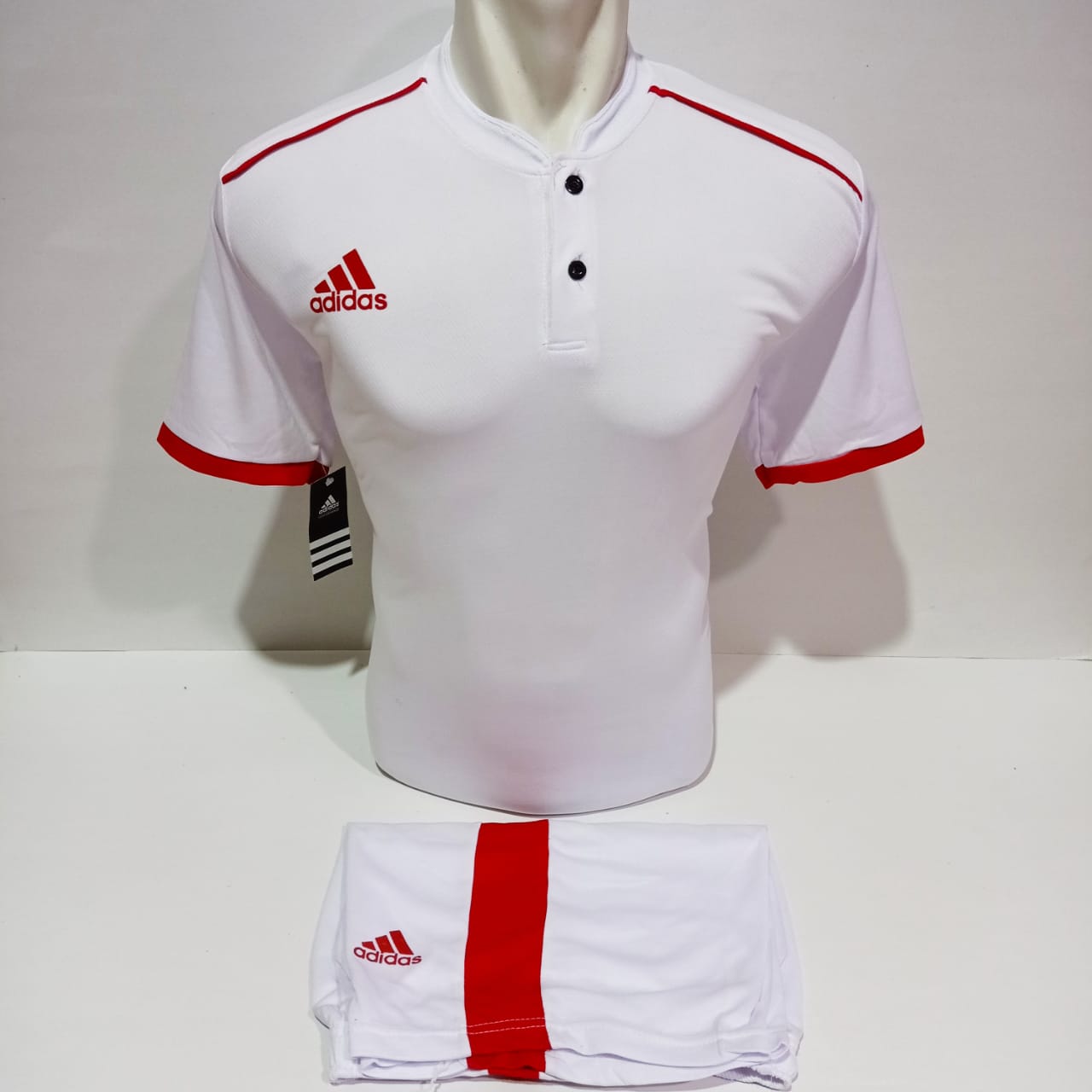 Detail Baju Bola Putih Polos Nomer 15