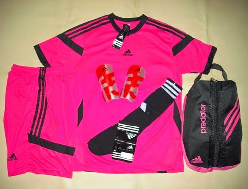 Detail Baju Futsal Warna Pink Nomer 33
