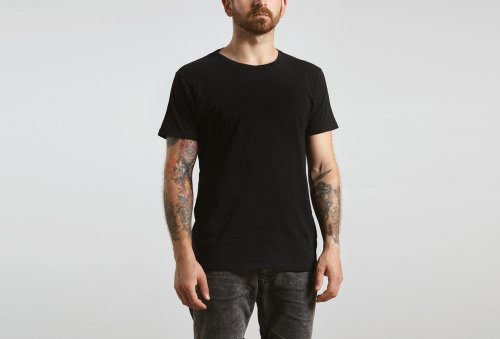 Detail Baju Hitam Polos Bagian Belakang Nomer 17