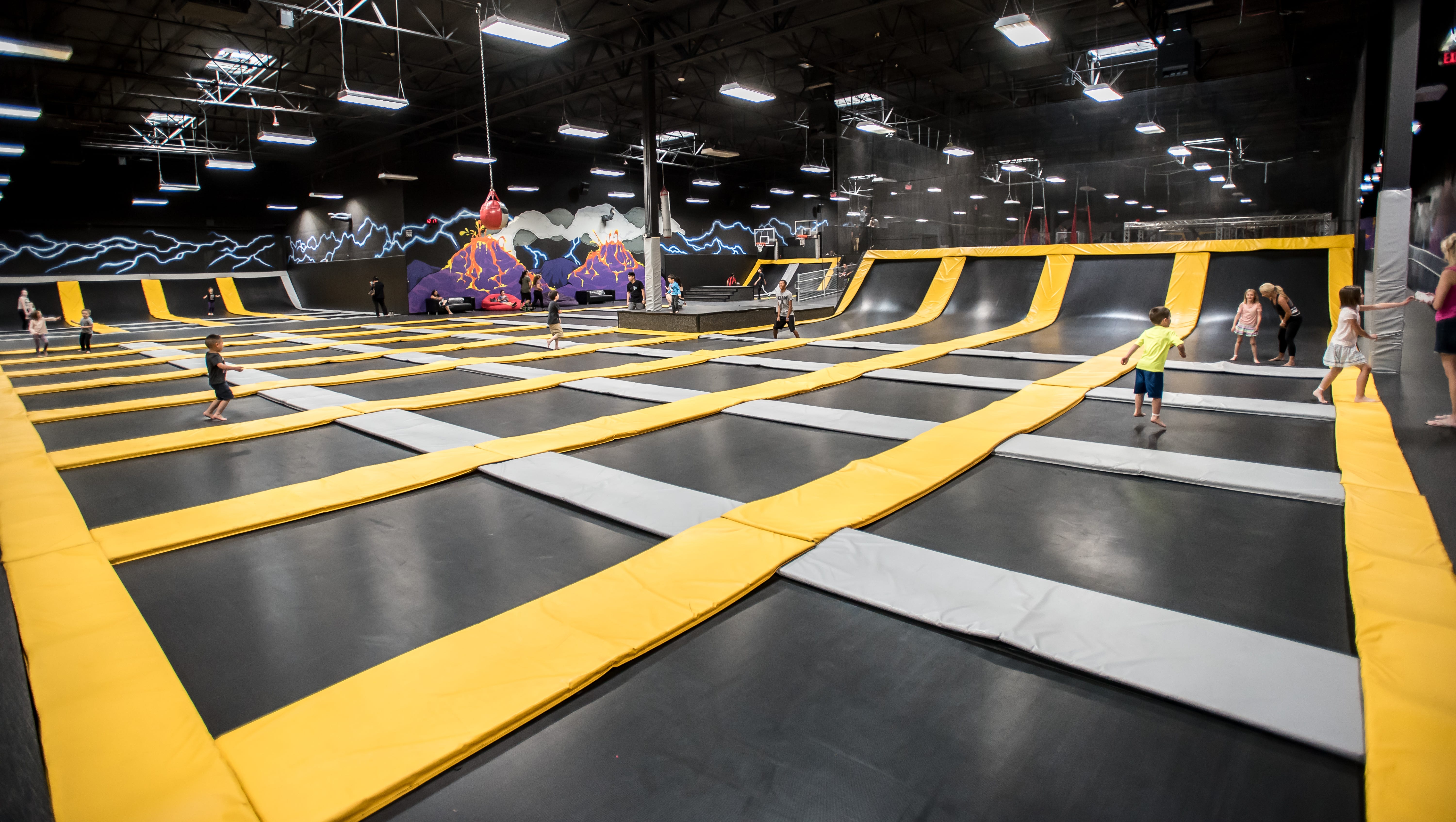 Detail Flying Panda Trampoline Park Nomer 21