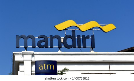 Detail Font Logo Bank Mandiri Nomer 34