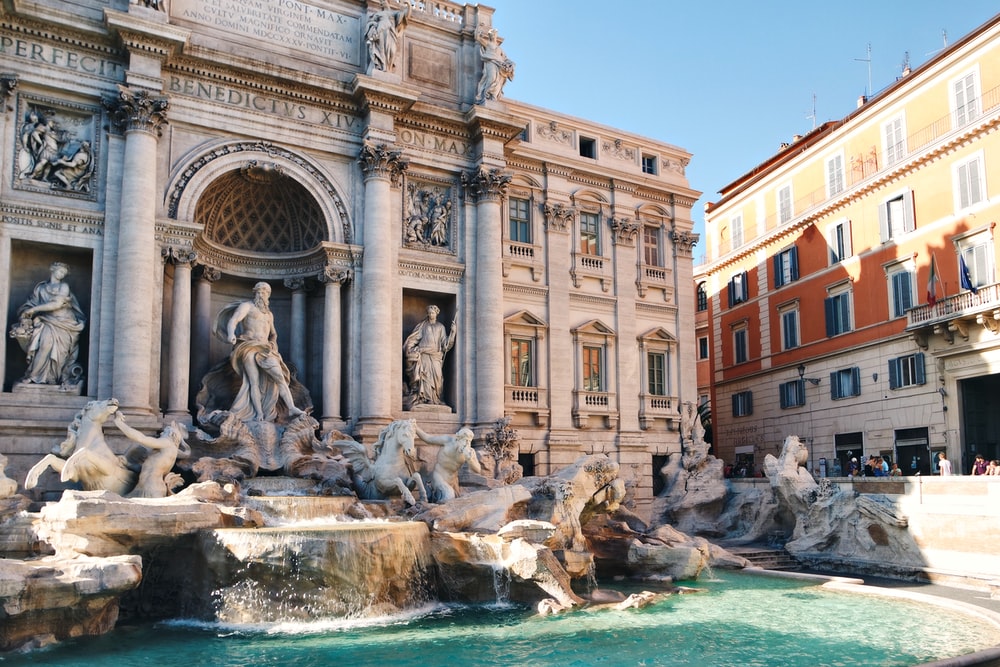 Detail Fontana Di Trevi Nomer 7